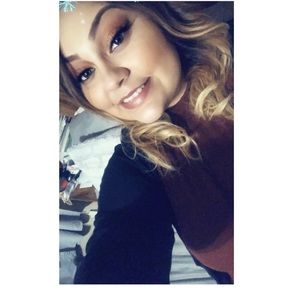 Meet your Posher, Vicky